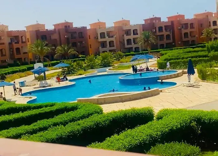 نزهه بيتش اكوا بارك راس سدر Aparthotel